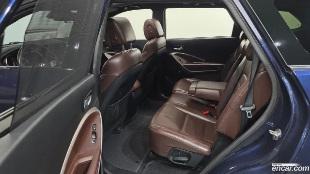Hyundai Grand Santa Fe (Maxcruz)