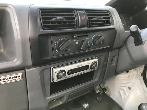 Mitsubishi Minicab Truck