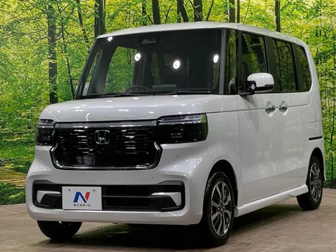 Honda N-BOX Custom