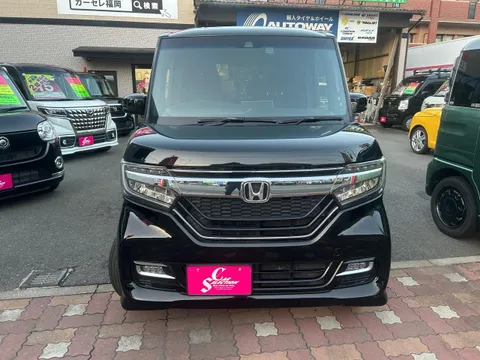 Honda N-BOX Custom