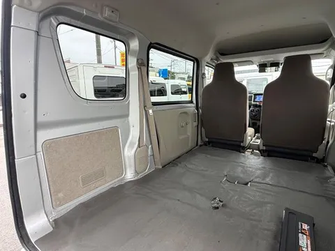 Mitsubishi Minicab Van