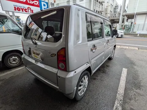 Daihatsu Naked