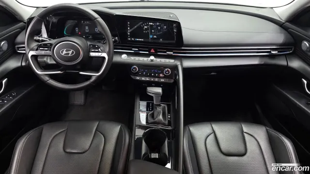 Hyundai Elantra (Avante)