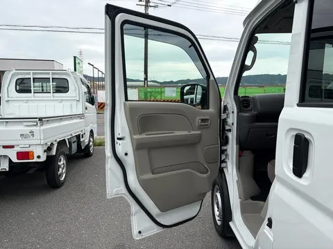 Nissan Clipper