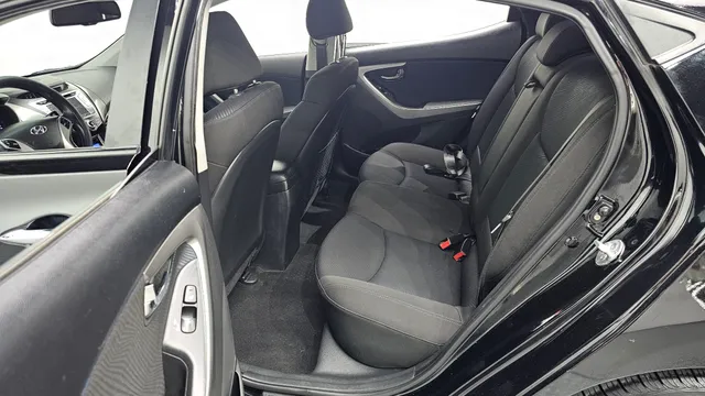 Hyundai Elantra (Avante)