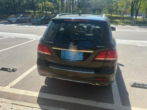 Mercedes-Benz GLE-Class