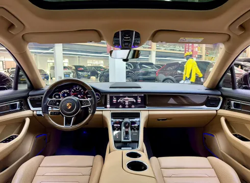 Porsche Panamera