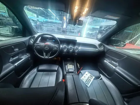Mercedes-Benz Mercedes-Benz GLB