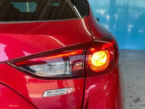 Mazda Axela Sport