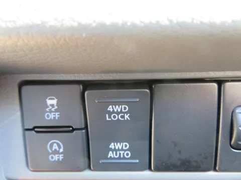 Mitsubishi Minicab Van