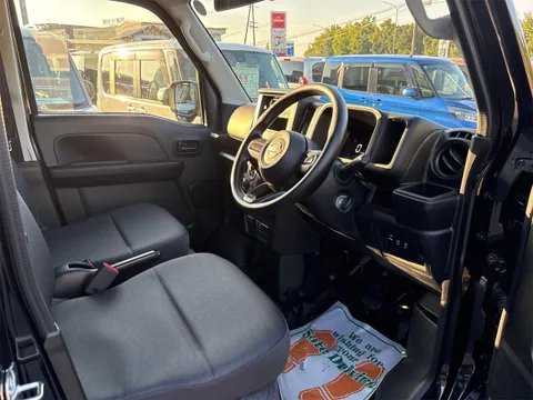 Nissan Clipper Van