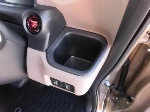 Honda N-BOX Joy