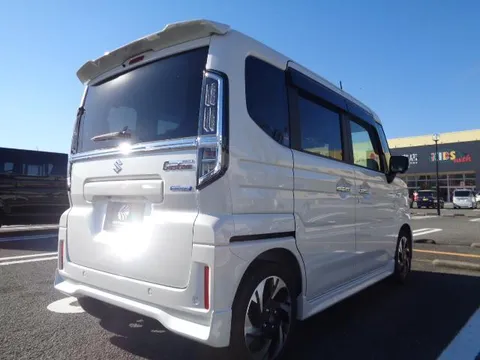 Suzuki Spacia Custom