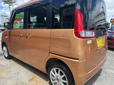 Suzuki Spacia