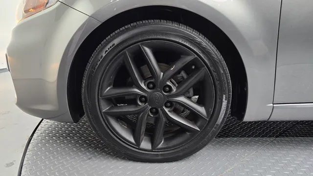 Kia Cerato (Forte)