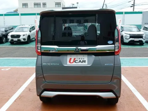 Mitsubishi eK X Space