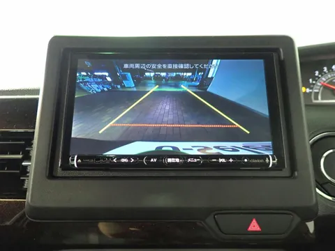 Honda N-BOX Custom
