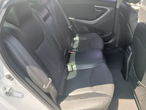 Hyundai Elantra (Avante)