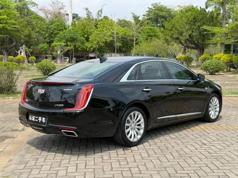 Cadillac XTS