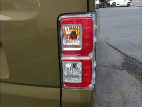 Toyota Pixis Mega