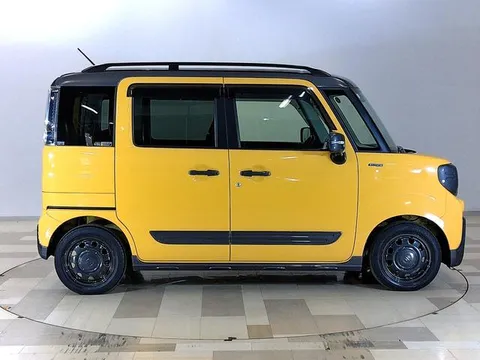 Suzuki Spacia Gear