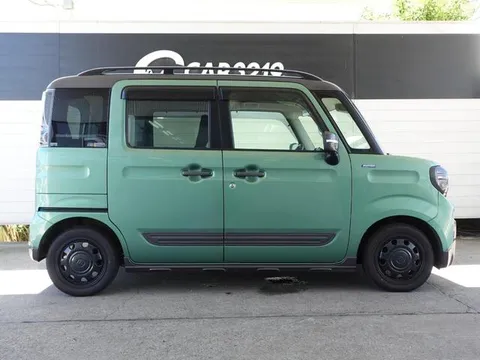 Suzuki Spacia Gear
