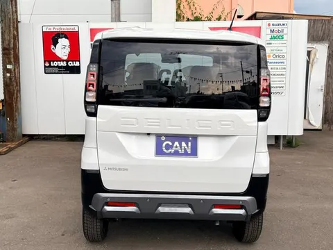 Mitsubishi Delica Mini