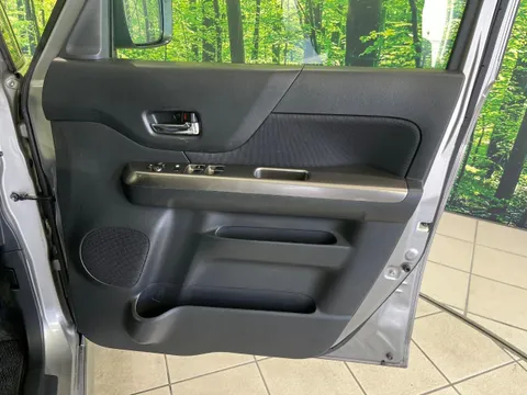 Suzuki Spacia Custom Z