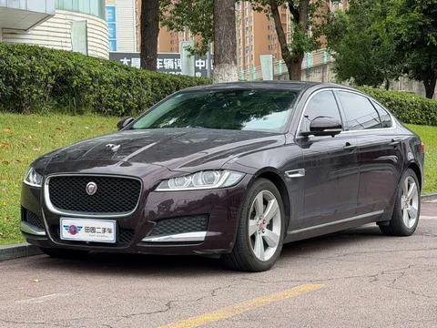 Jaguar XFL