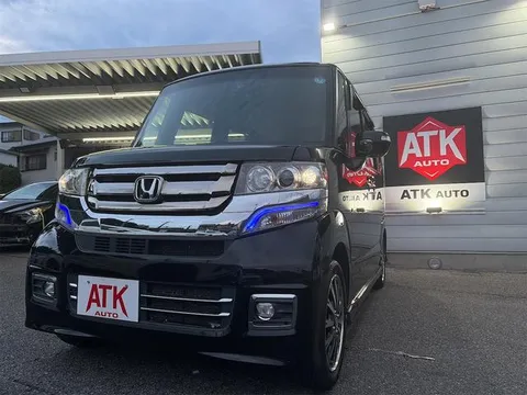 Honda N-BOX Custom