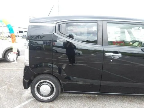 Honda N-BOX Slash