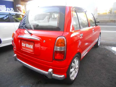 Daihatsu Mira Gino