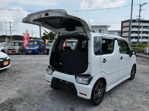 Suzuki Wagon R Stingray