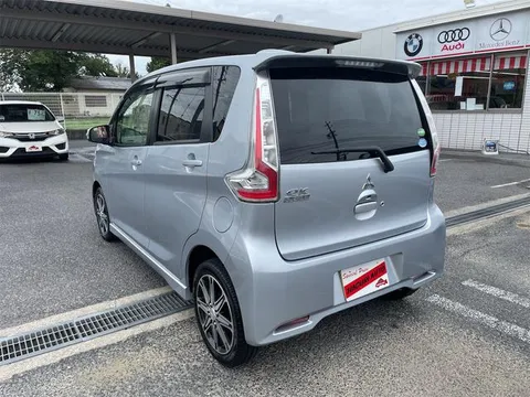 Mitsubishi eK Custom