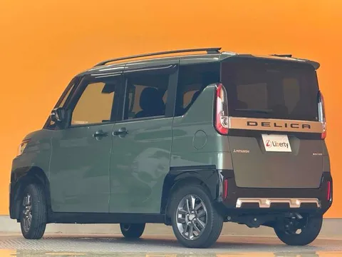 Mitsubishi Delica Mini