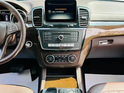 Mercedes-Benz Mercedes-Benz GLS