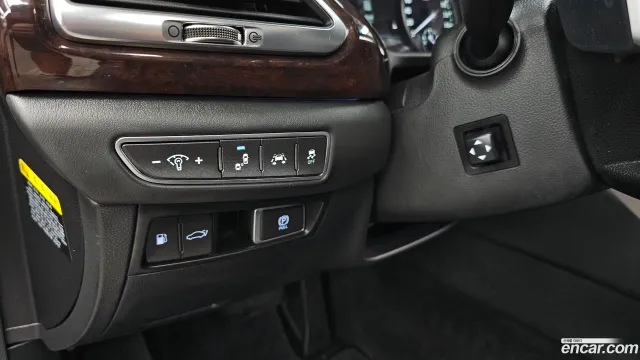 Genesis G90 (EQ900)