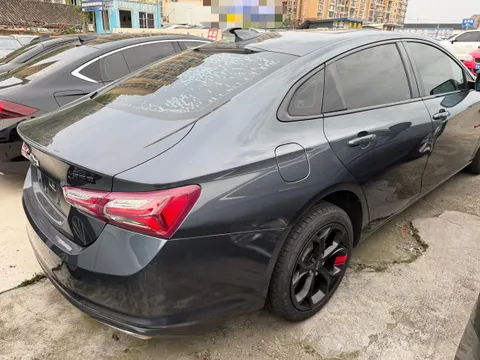 Chevrolet Malibu XL