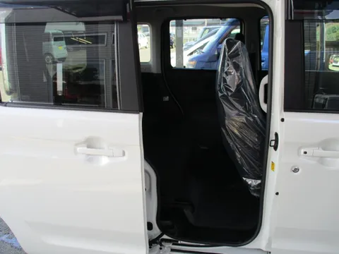 Suzuki Spacia Custom