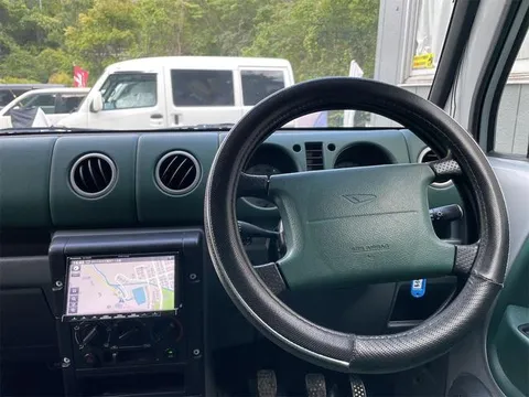 Daihatsu Naked