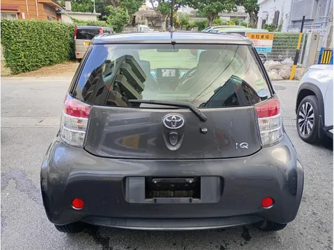 Toyota iQ