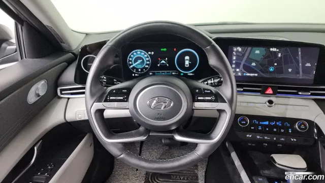 Hyundai Elantra (Avante)