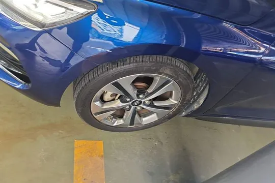 Hyundai Lafesta