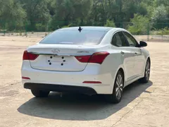 Hyundai Mistra