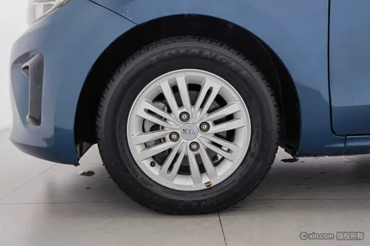 Kia Pegas