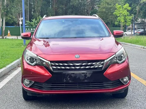 Venucia T90