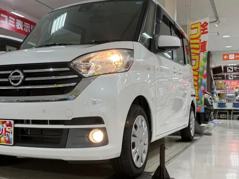 Nissan Dayz Roox