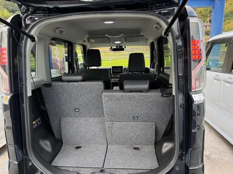 Suzuki Spacia Custom