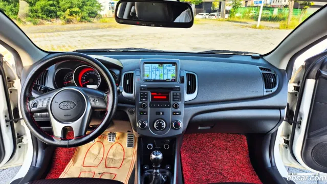 Kia Cerato (Forte)