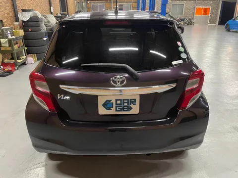 Toyota Yaris (Vitz)